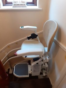 curved-stair-lift.jpg